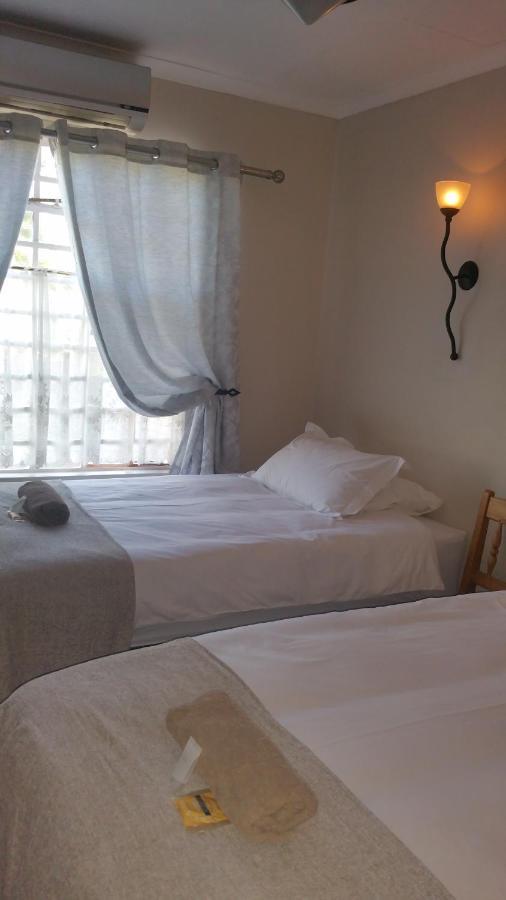 Lani'S Guest House - No Loadshedding Musina Bagian luar foto