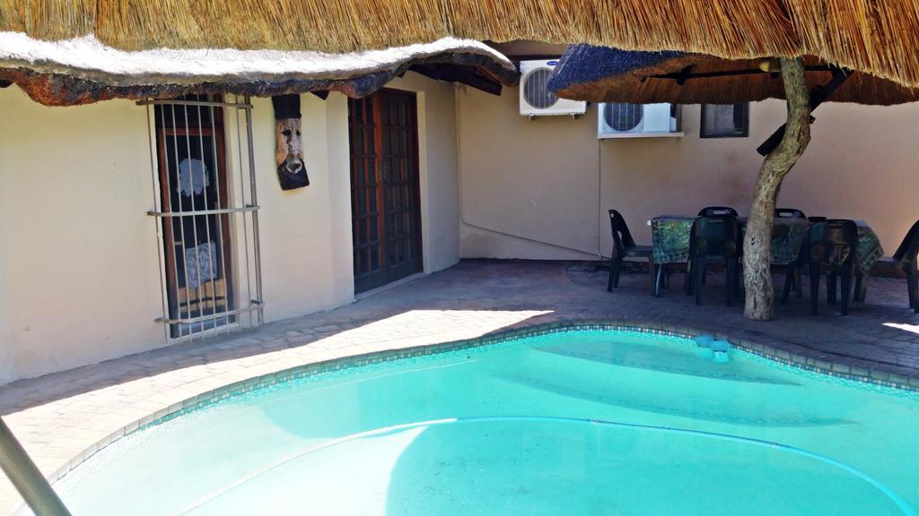 Lani'S Guest House - No Loadshedding Musina Bagian luar foto