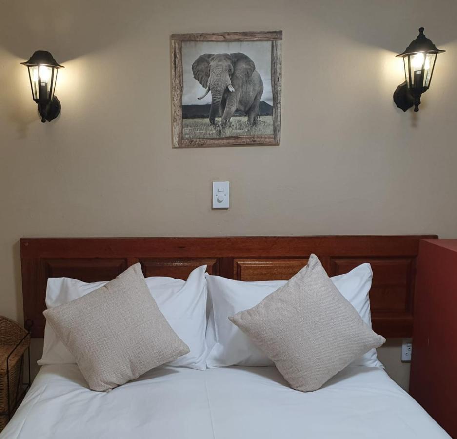 Lani'S Guest House - No Loadshedding Musina Bagian luar foto